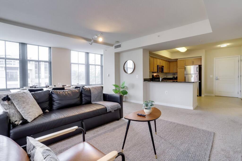Fantastic 2 Bedroom Condo At Pentagon City Arlington Dış mekan fotoğraf