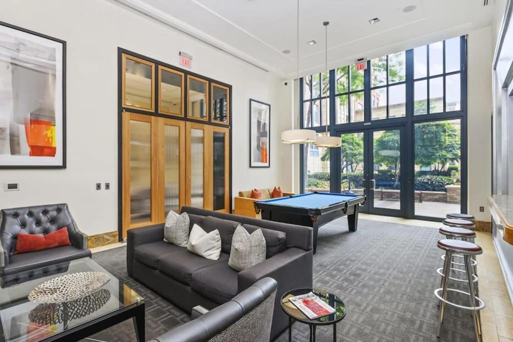 Fantastic 2 Bedroom Condo At Pentagon City Arlington Dış mekan fotoğraf