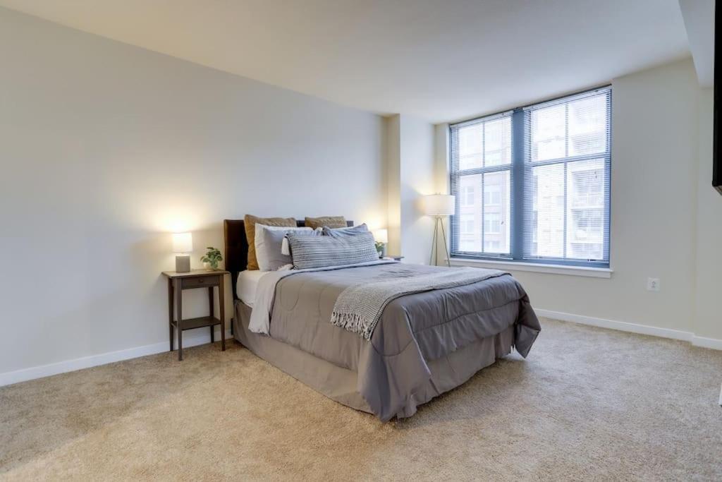 Fantastic 2 Bedroom Condo At Pentagon City Arlington Dış mekan fotoğraf