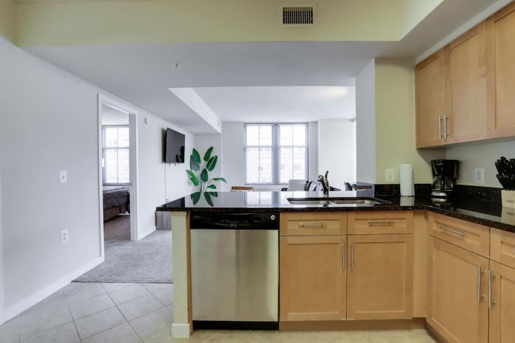 Fantastic 2 Bedroom Condo At Pentagon City Arlington Dış mekan fotoğraf