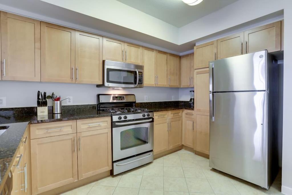 Fantastic 2 Bedroom Condo At Pentagon City Arlington Dış mekan fotoğraf
