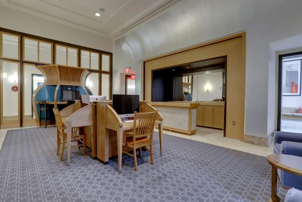 Fantastic 2 Bedroom Condo At Pentagon City Arlington Dış mekan fotoğraf